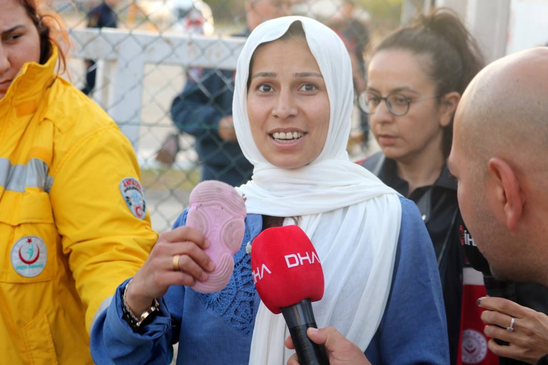 Antalya'daki Teleferik Kazasından Nefes Kesen Görüntüler! Beşik Gibi Sallanan Kabinlerde Metrelerce Yükseklikte Zamanla Yarış 24